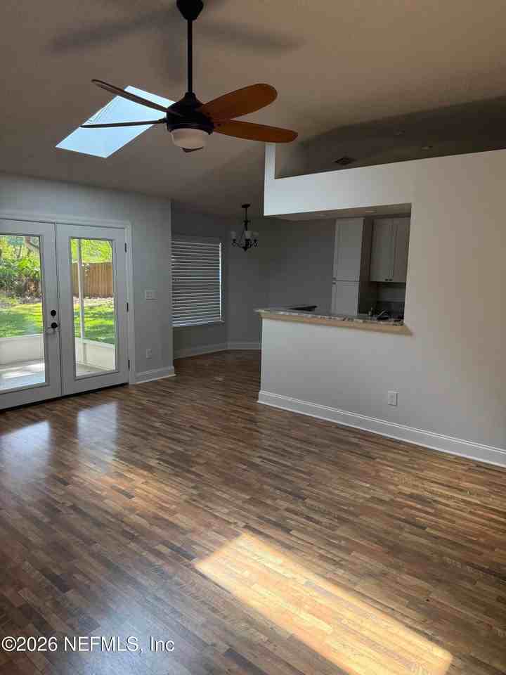 2063 Las Brisas Ct - Photo 6 of 31