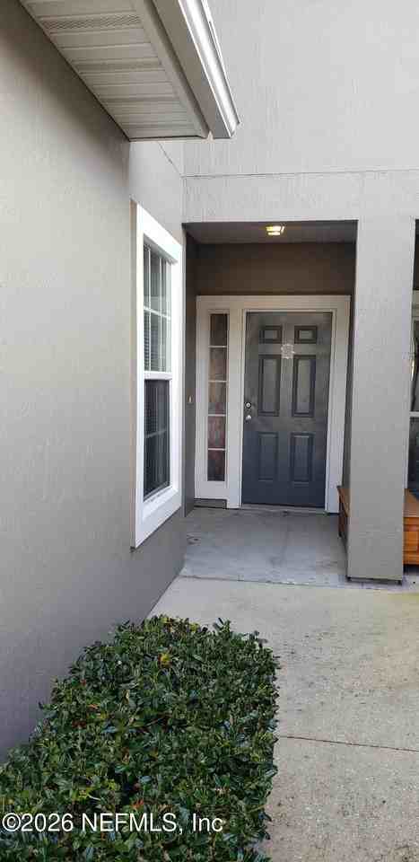 946 Scrub Jay Dr - Photo 2 of 15