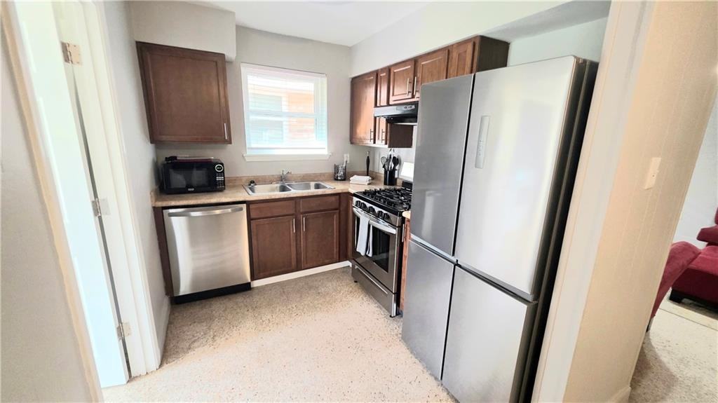508 Omega B Street , 18B ##18b - Photo 7 of 17