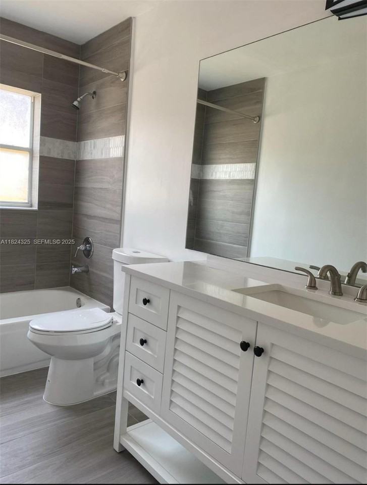 15244 Southwest 109th Street #0 - Photo 2 of 9