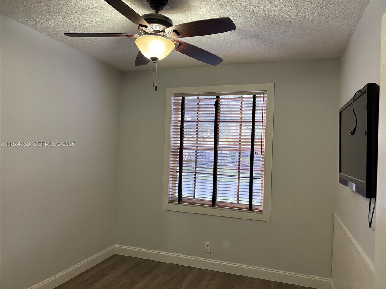 1151 Northwest 130th Avenue - Photo 4 of 25