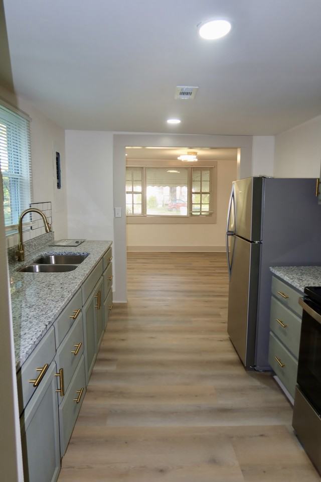 320 Samford St #1 - Photo 2 of 11