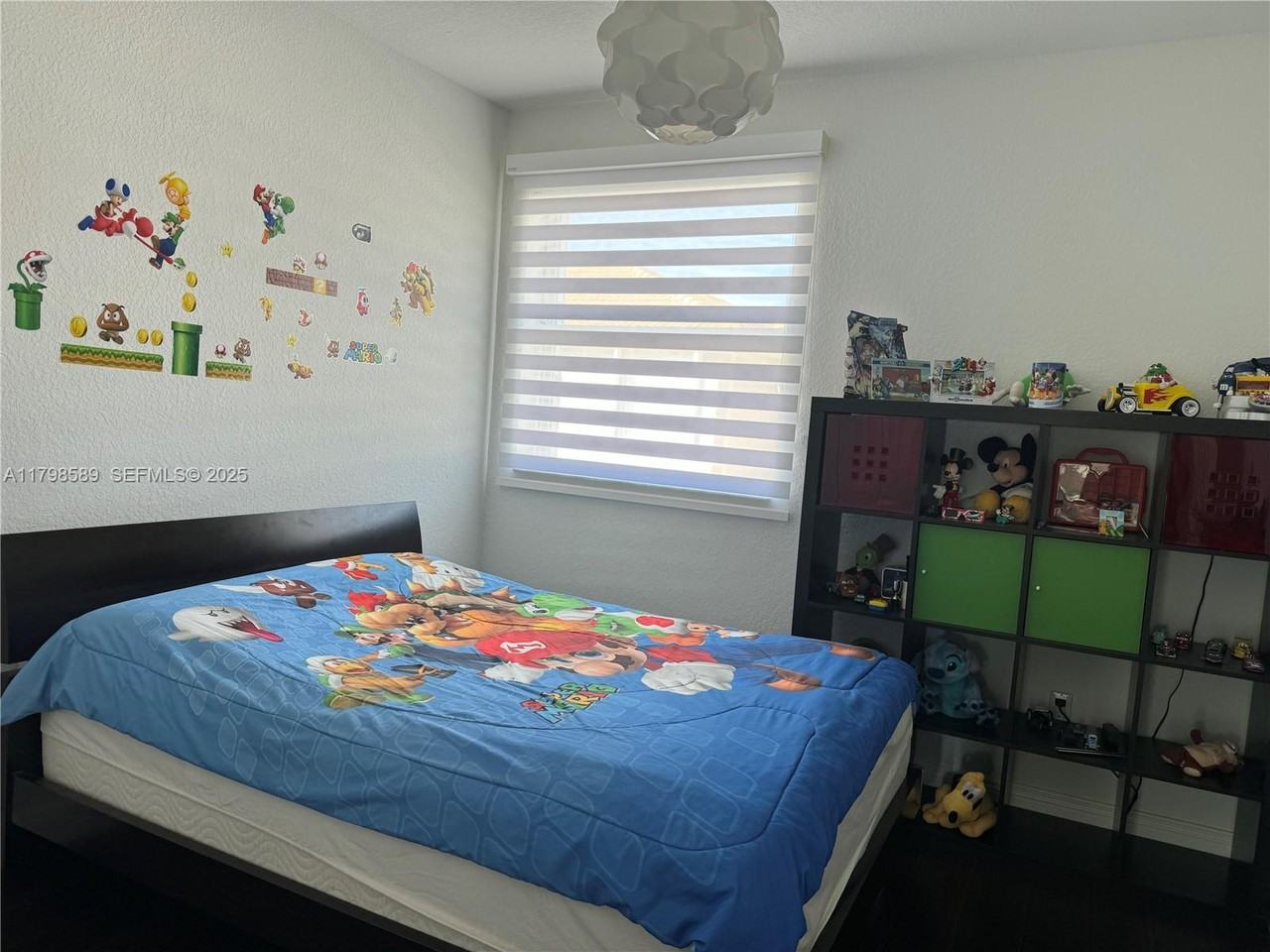 8162 Northwest 114th Place - Photo 4 of 21