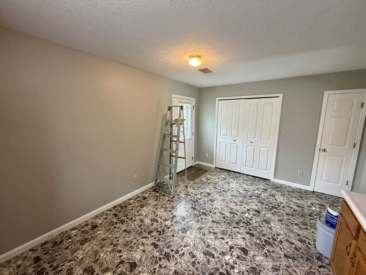 115 Carey Ct #1 - Photo 4 of 11