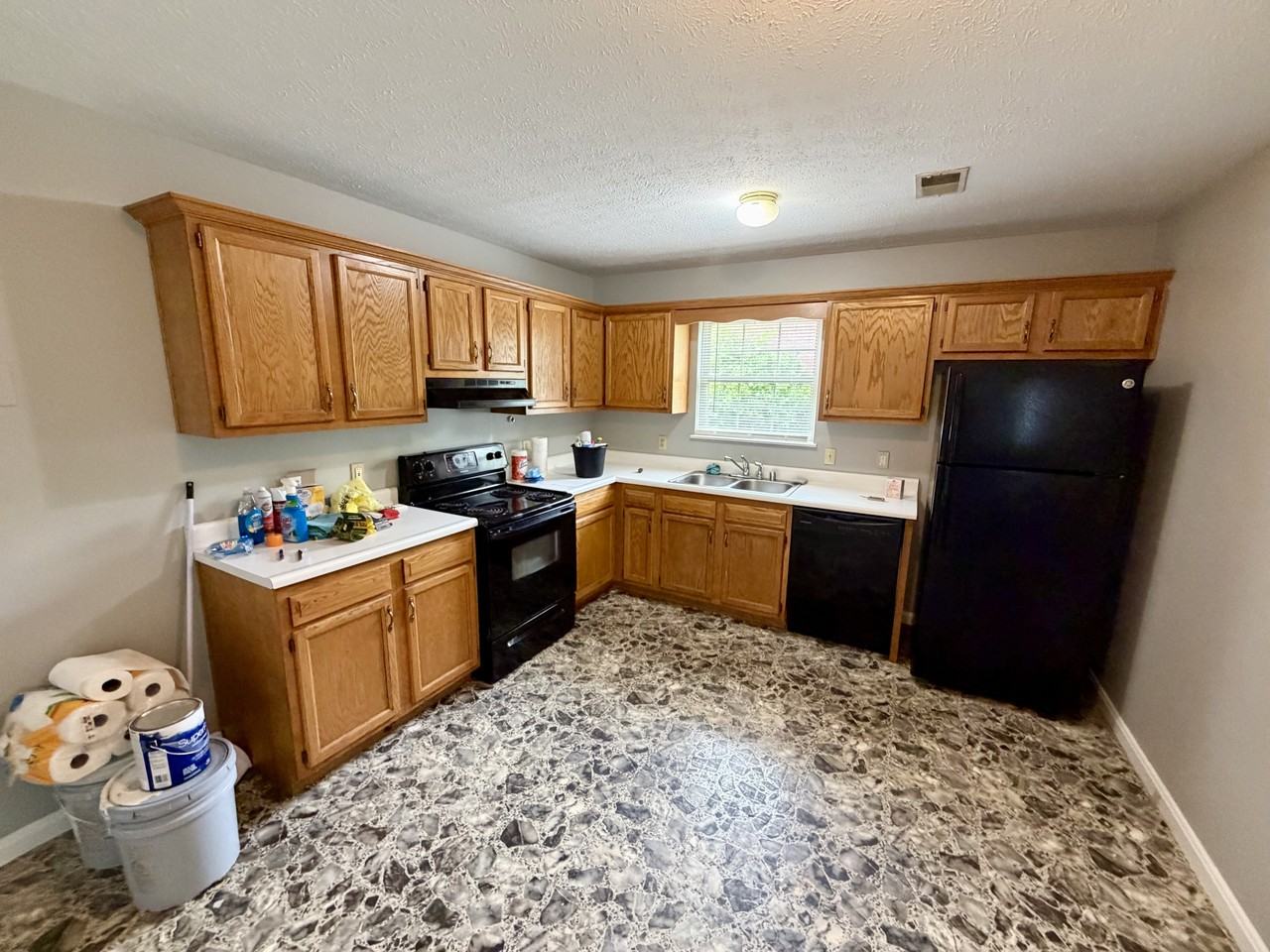 115 Carey Ct #1 - Photo 2 of 11