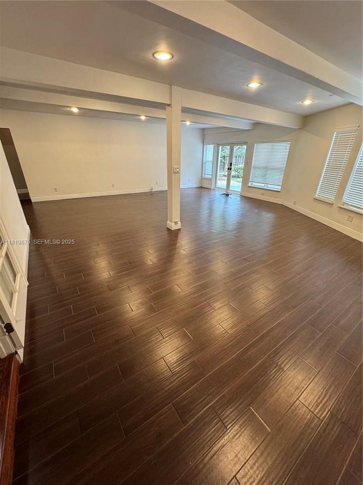 2003 North 46th Avenue - Photo 2 of 18