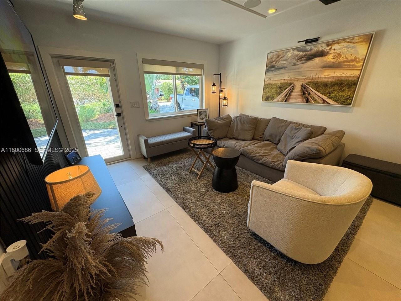 1205 Northeast 17th Terrace - Photo 7 of 40