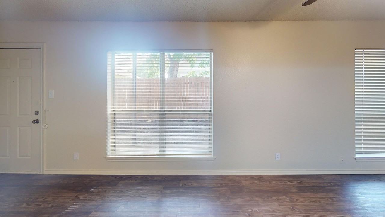 Somesuch Place Apartments - Photo 4 of 14