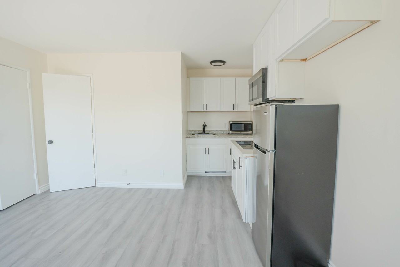 821 W 167th St #1 - Photo 3 of 9