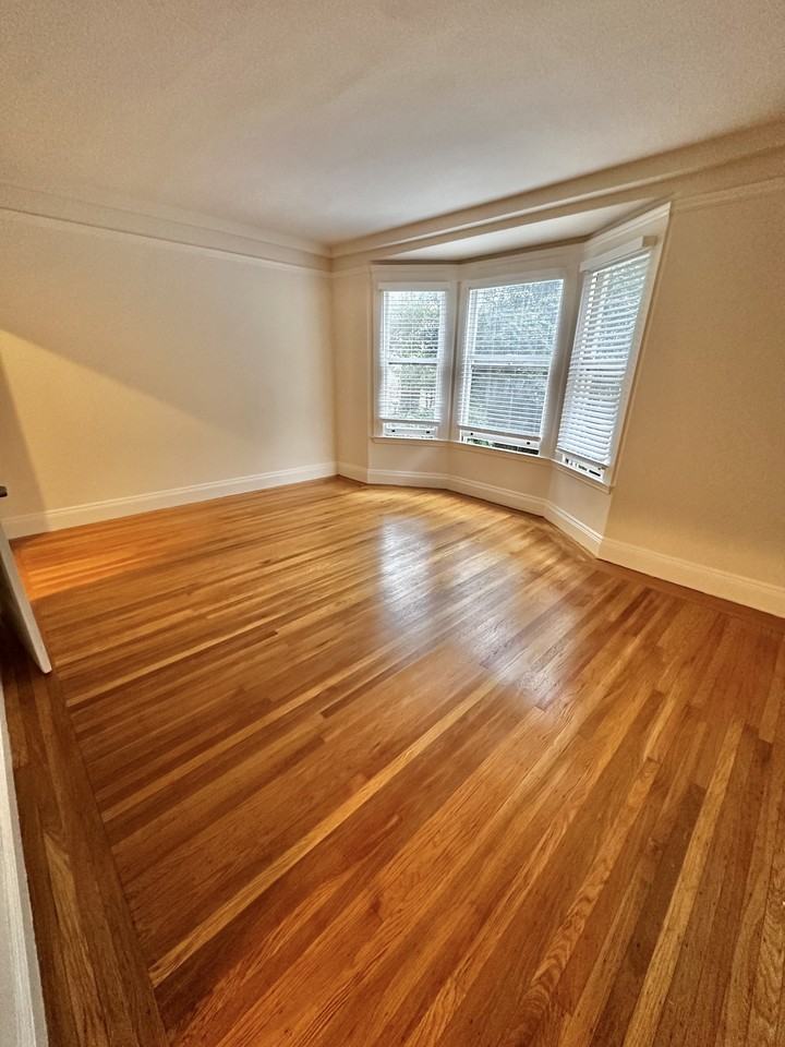 840 Geary St #12 - Photo 2 of 12