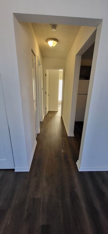 Yorktowne Apartments - Photo 3 of 19