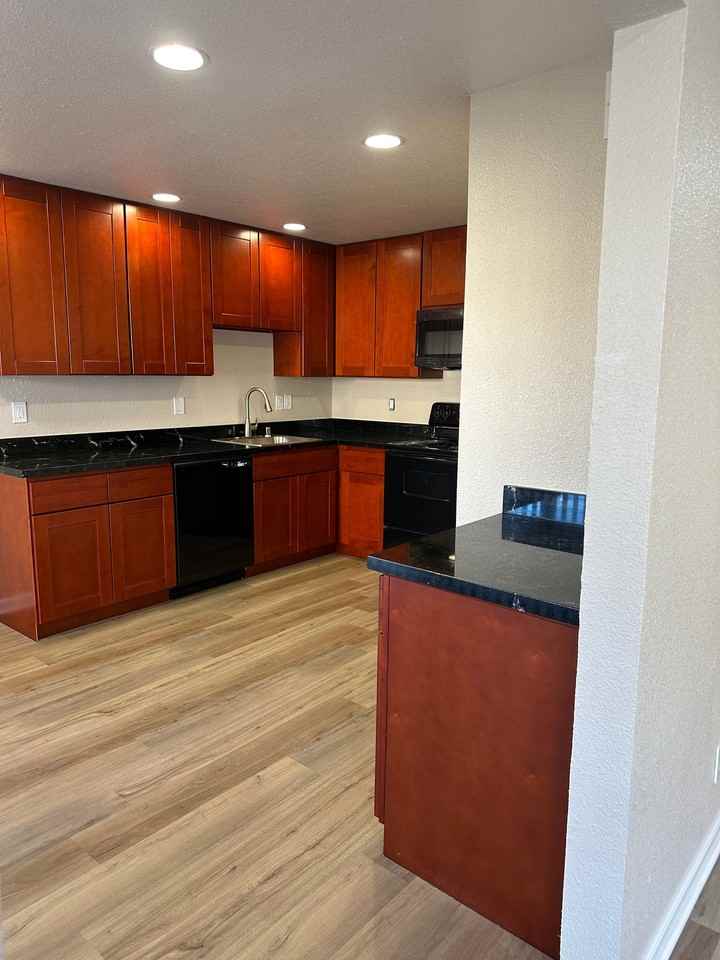 CityPlace Apartments - Photo 2 of 11