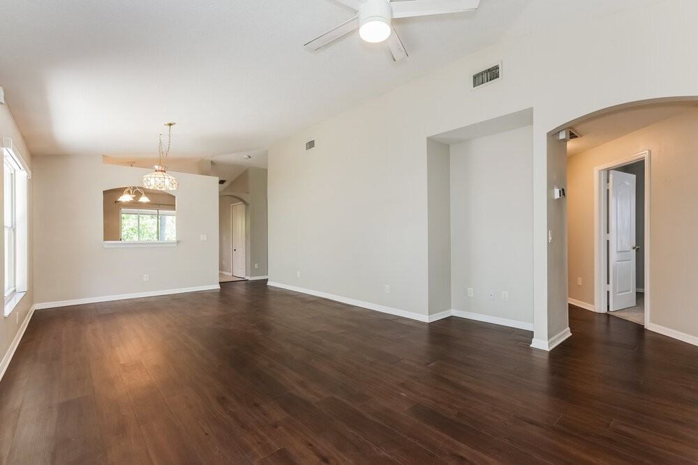 926 Lake Shore Ranch Dr - Photo 3 of 16