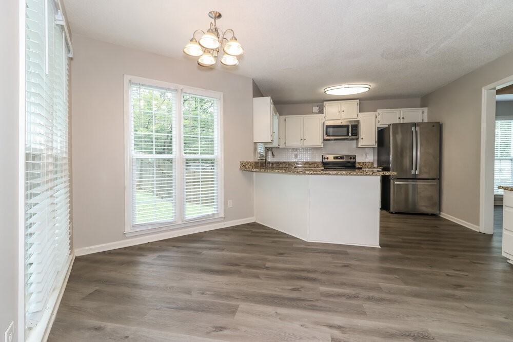 739 Glenspring Dr - Photo 6 of 17