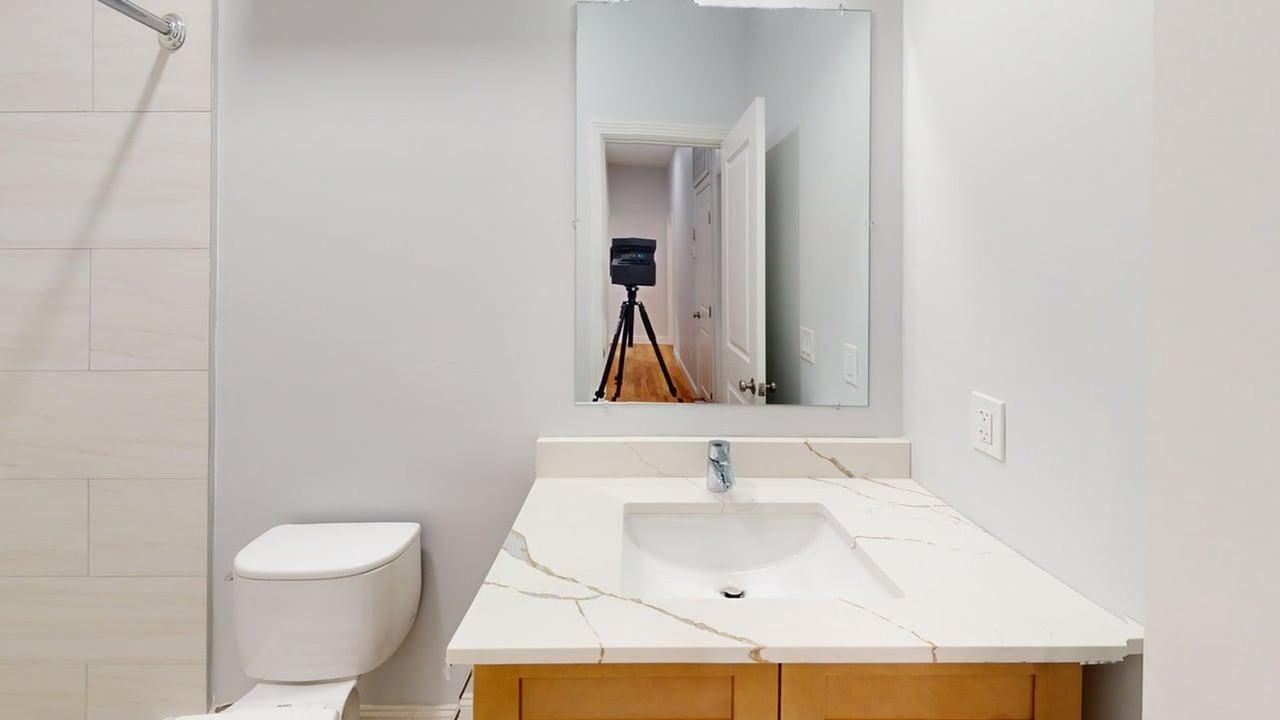 544 Whitney Ave - Photo 7 of 23