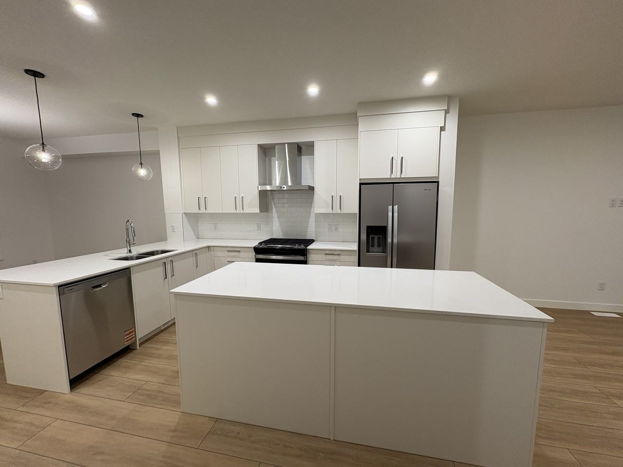 38 Rangeview Street Southeast - Photo 2 of 16