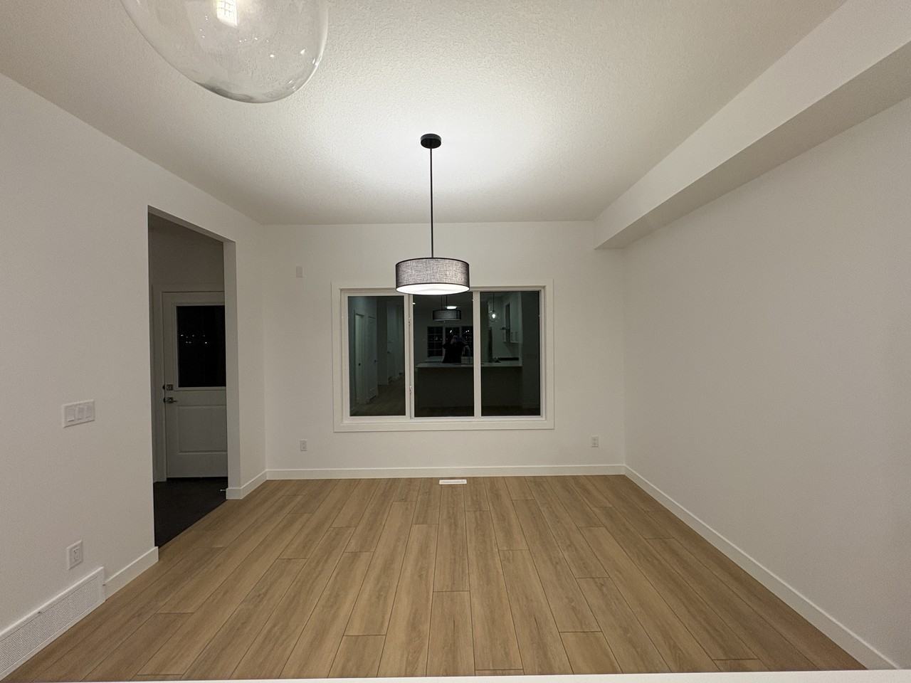 38 Rangeview Street Southeast - Photo 5 of 16