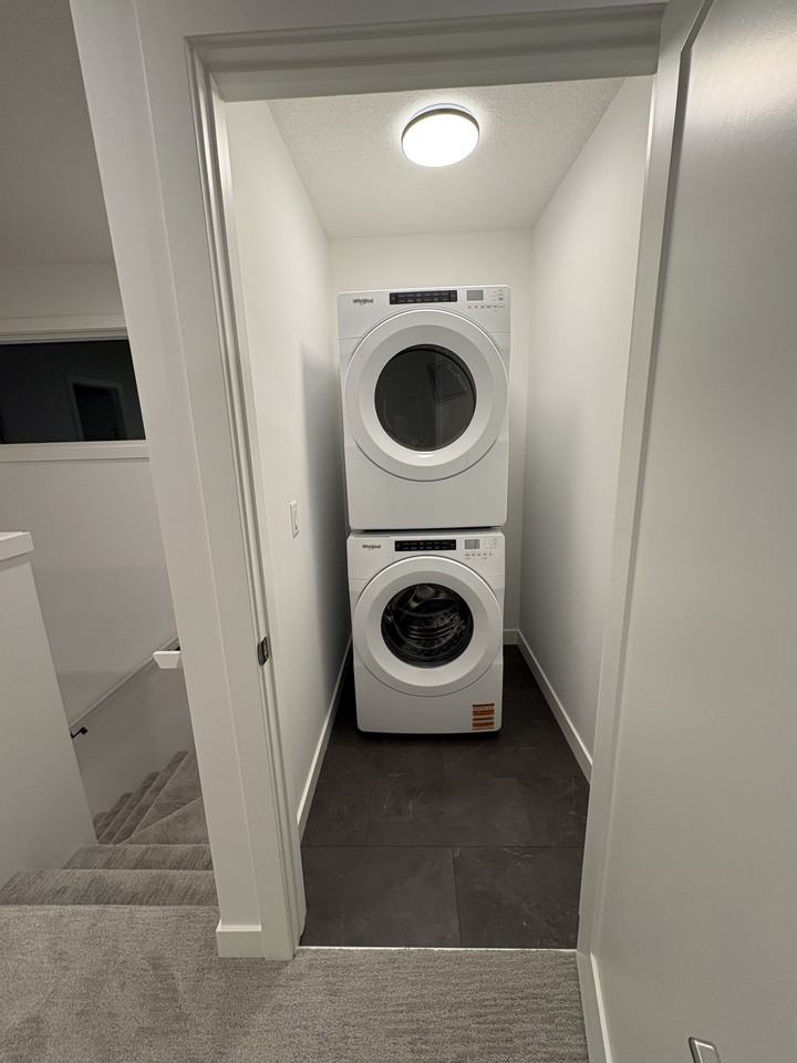 38 Rangeview Street Southeast - Photo 6 of 16