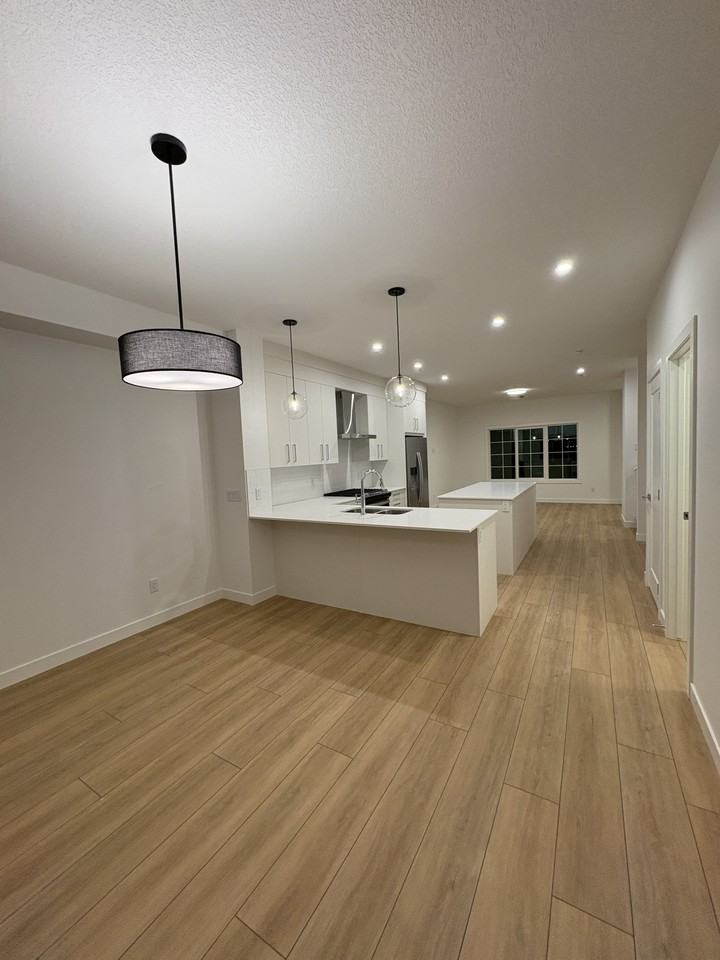 38 Rangeview Street Southeast - Photo 7 of 16