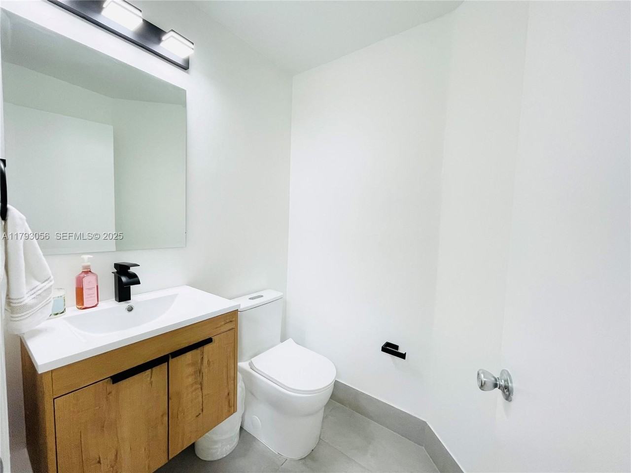 14731 Southwest 132nd Court - Photo 5 of 22