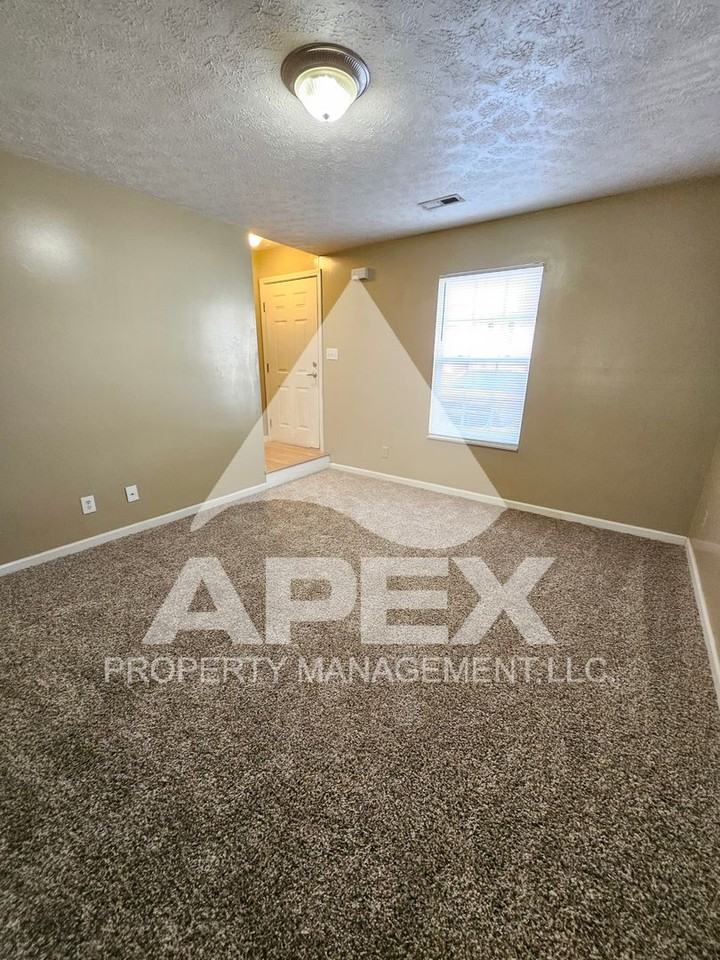 1801 Sweet View Way - Photo 4 of 22