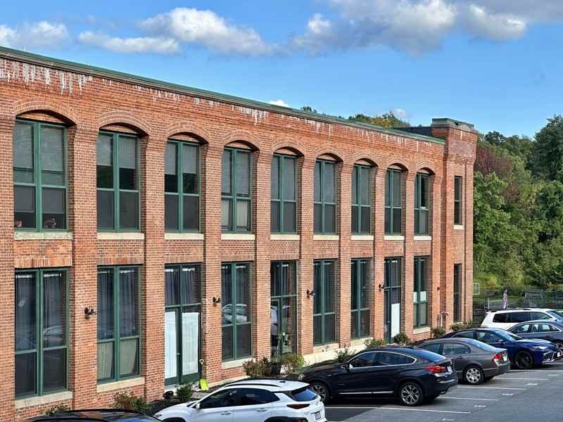 1665 Main St - Photo 2 of 11