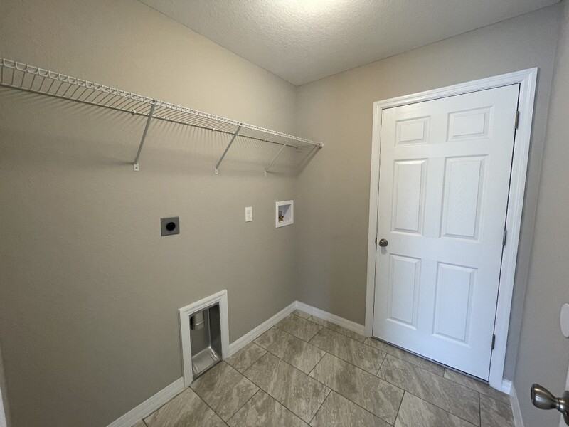 4830 Sw 166th Loop - Photo 6 of 15