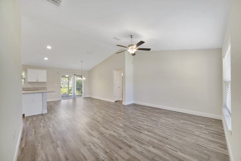 238 Oak Cir - Photo 2 of 11