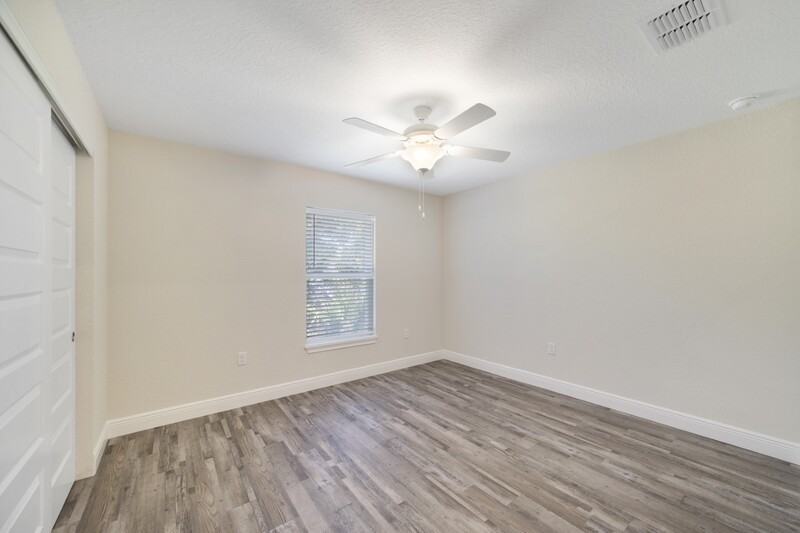 238 Oak Cir - Photo 6 of 11