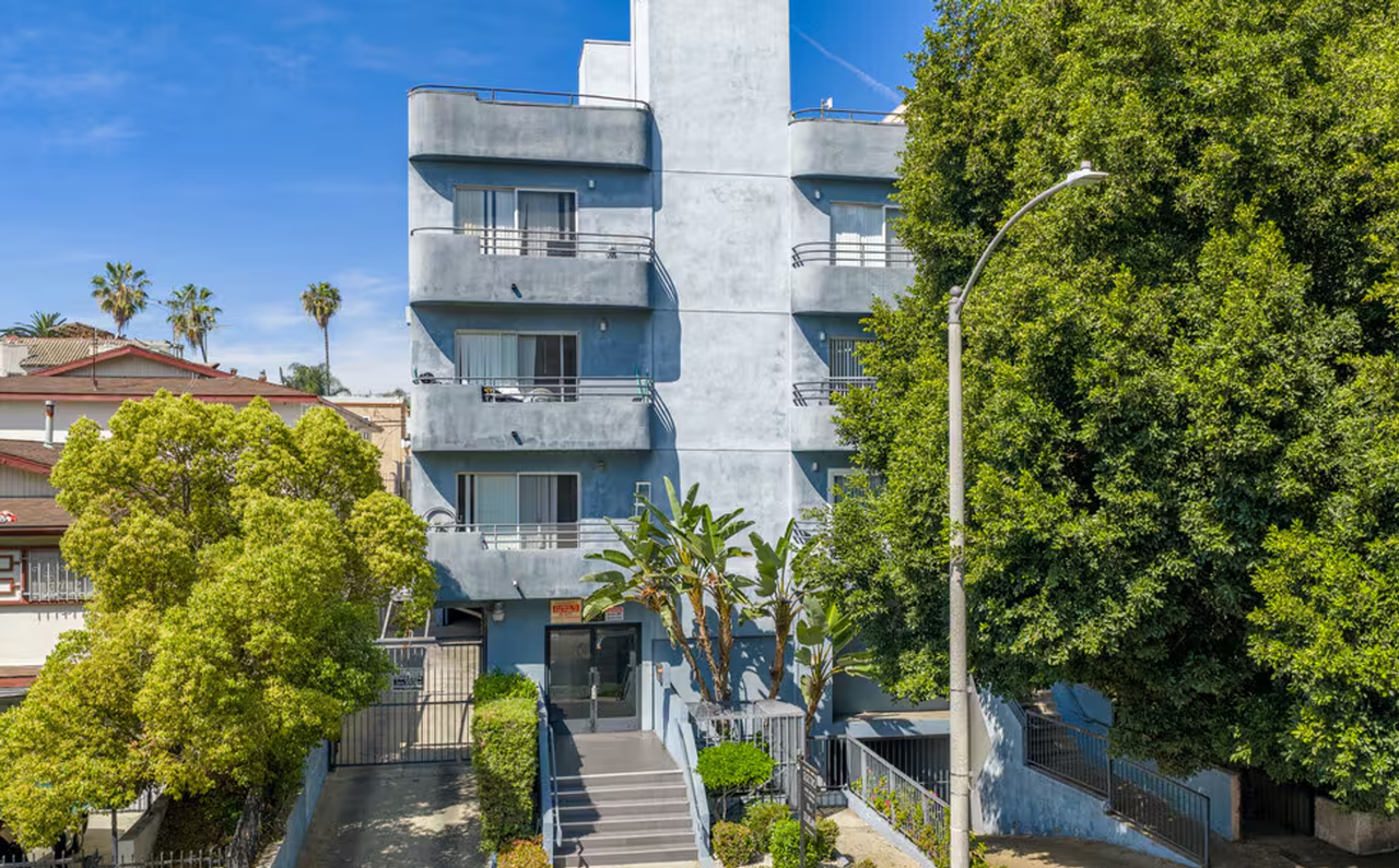 Electro Apartments - Photo 4 of 7