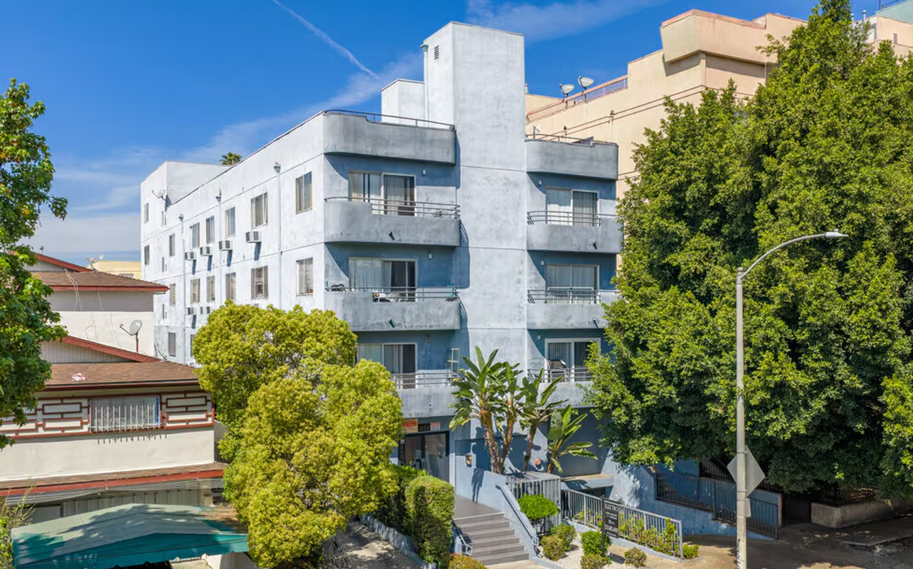 Electro Apartments - Photo 6 of 7