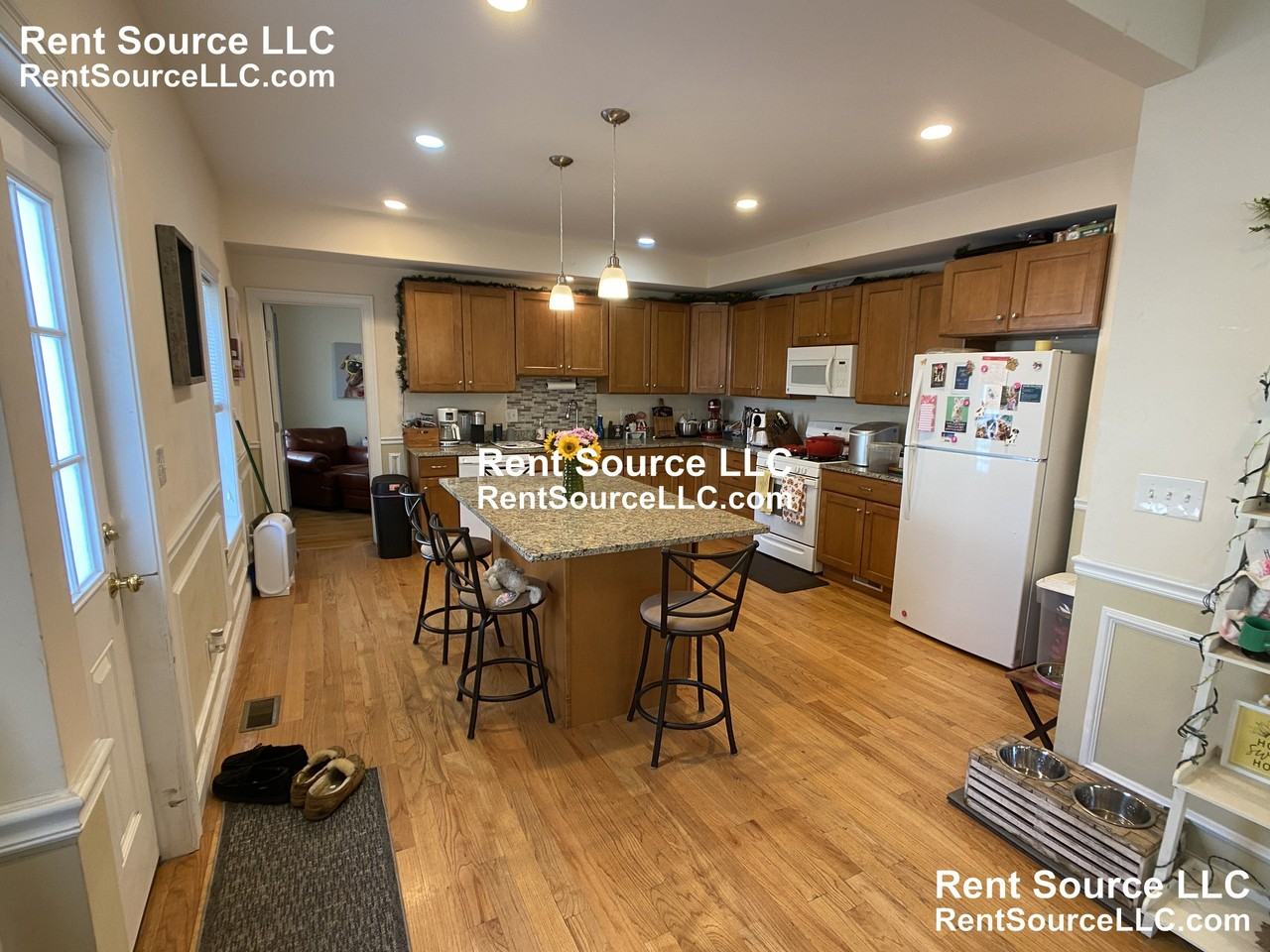 21 Gilman St - Photo 2 of 17