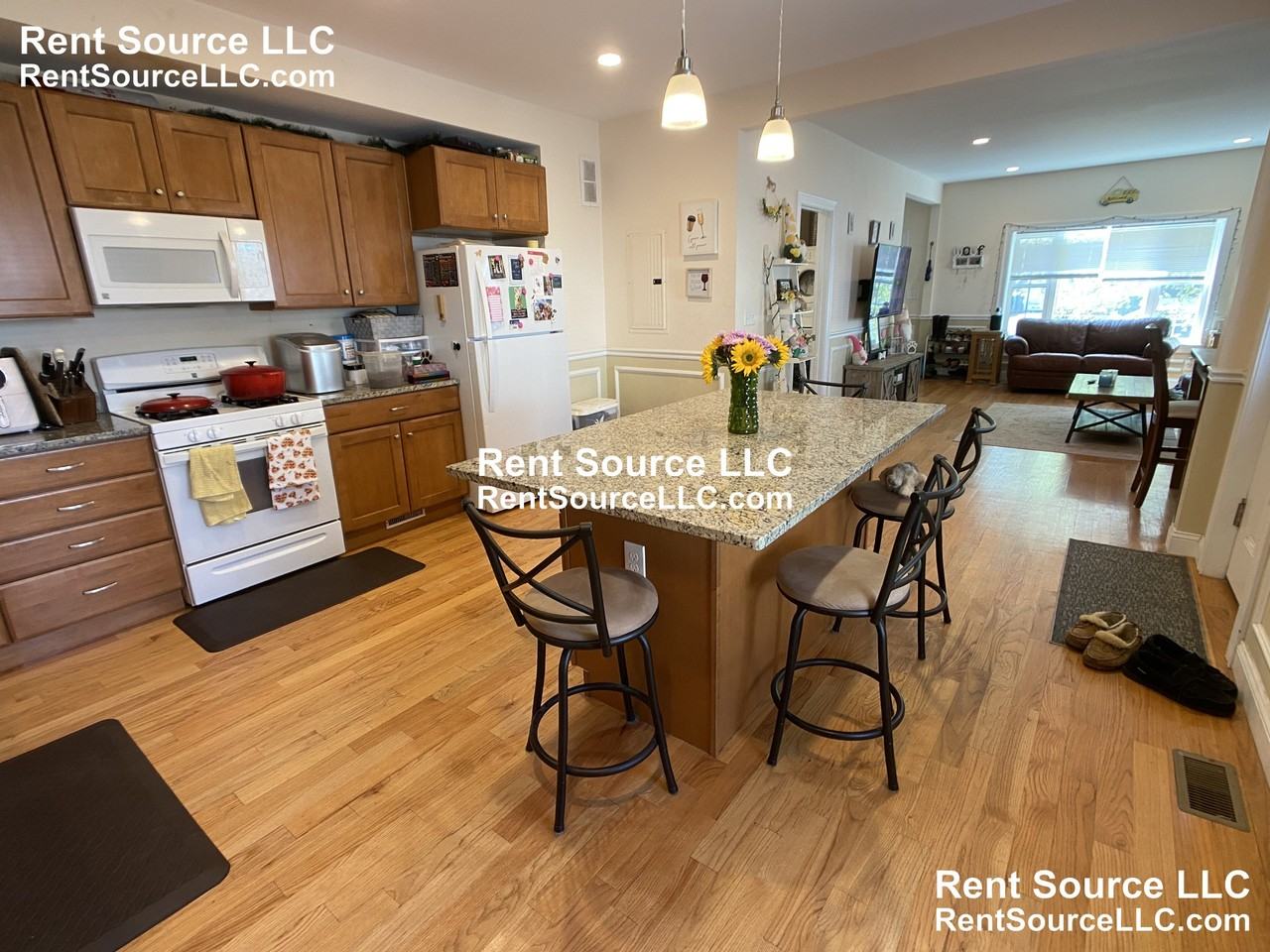 21 Gilman St - Photo 5 of 17