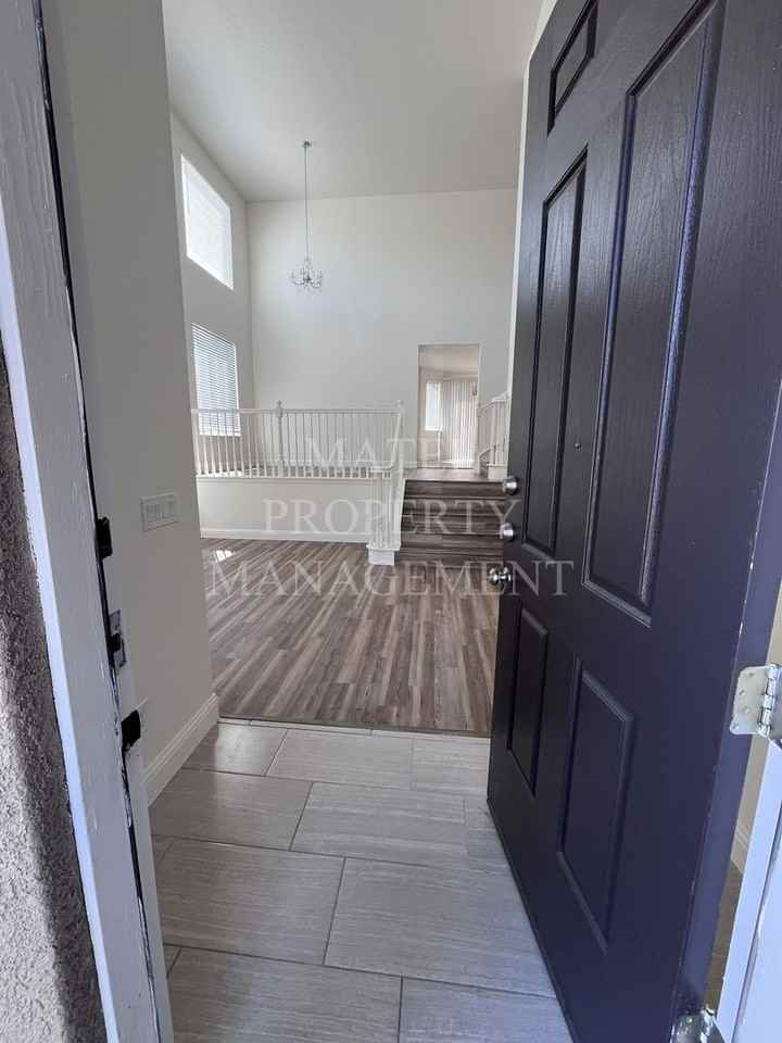 4333 Peninsula Dr - Photo 2 of 26