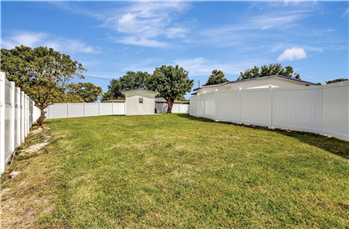 1335 Lee St - Photo 5 of 5