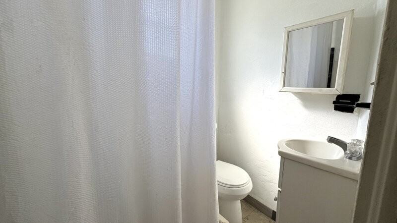 419 N Wild Olive Ave #7 - Photo 4 of 4