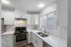 Columbia Crest Townhomes - Photo 1 of 1