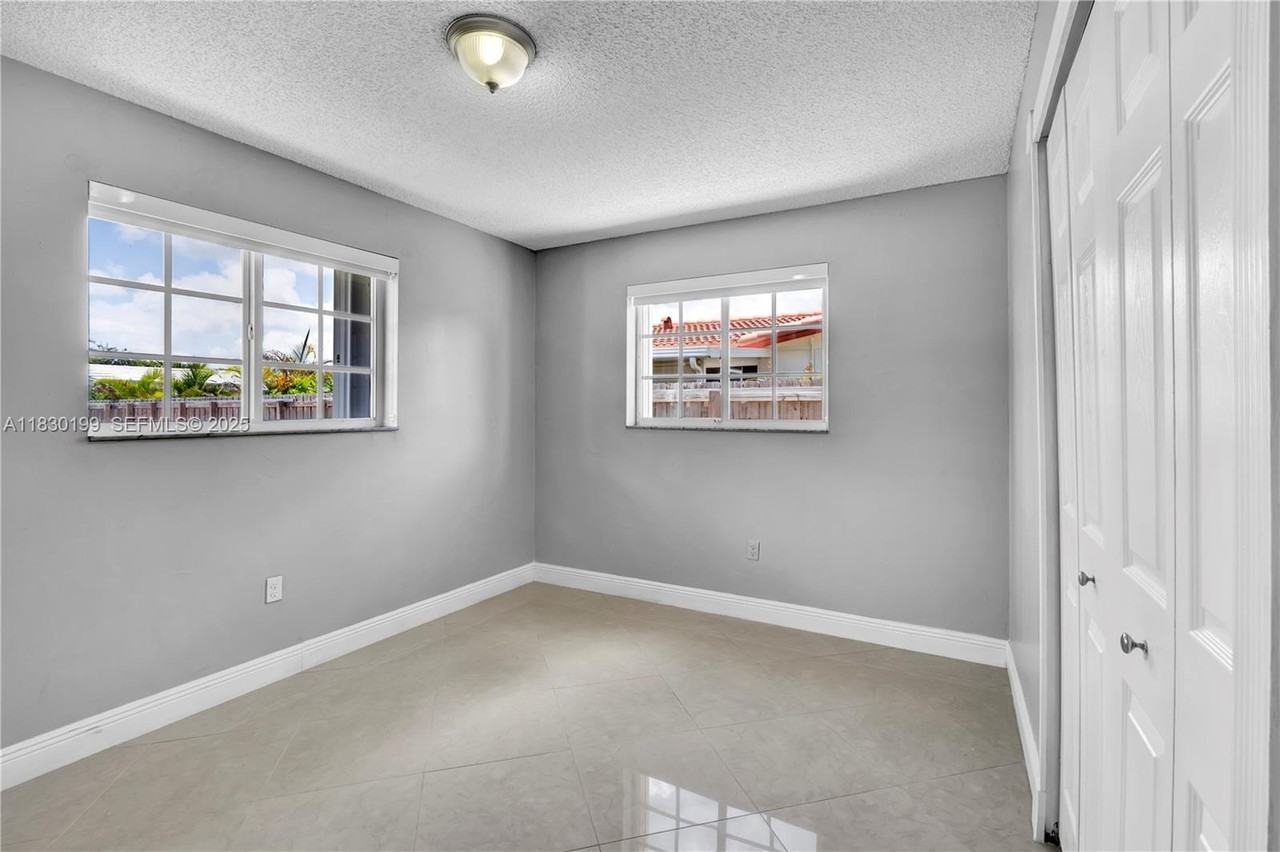 10700 Southwest 63rd Street #10700 - Photo 4 of 17