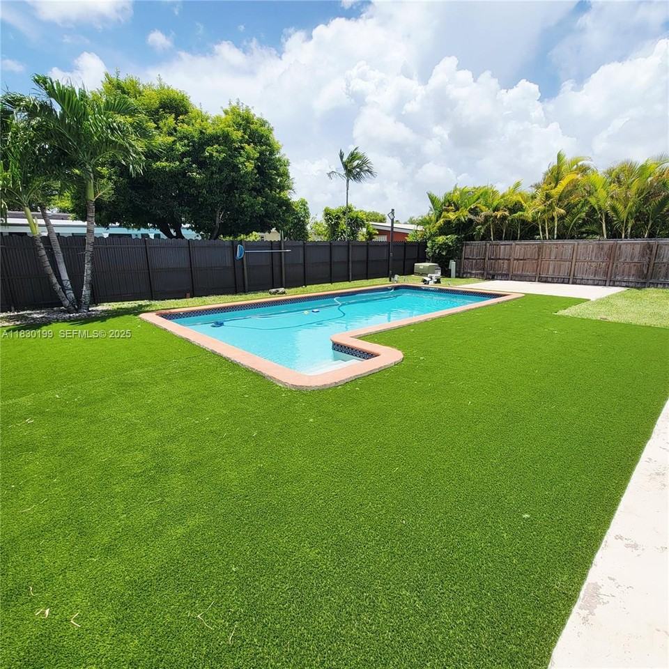 10700 Southwest 63rd Street #10700 - Photo 6 of 17