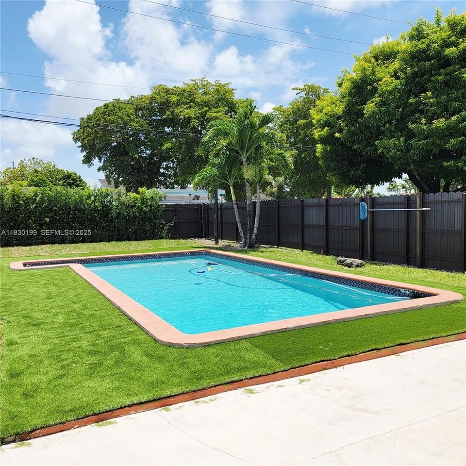 10700 Southwest 63rd Street #10700 - Photo 7 of 17