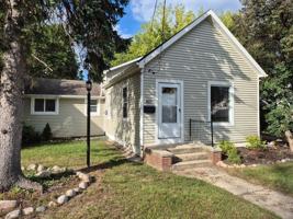 featured image of 407 1st St