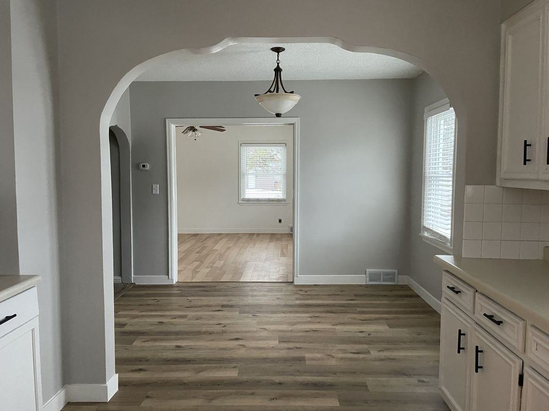 304 1st St S - Photo 4 of 14