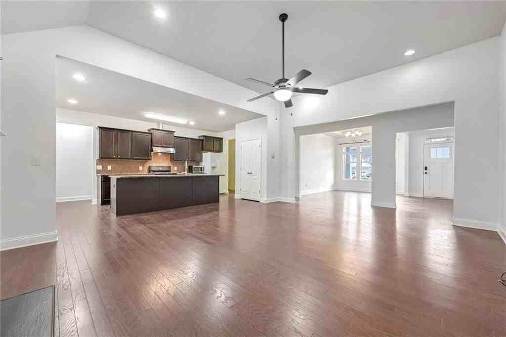 4106 Bunker Dr Sw - Photo 4 of 17