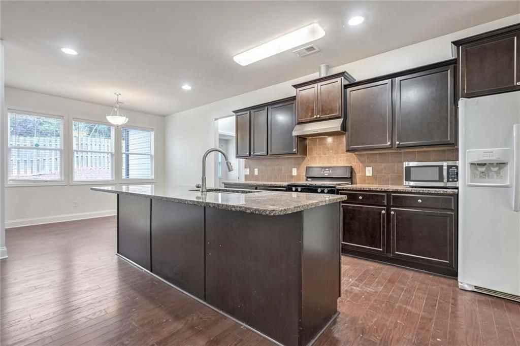 4106 Bunker Dr Sw - Photo 5 of 17