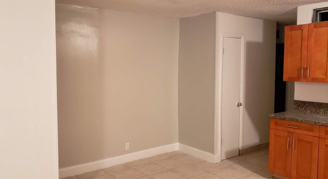 5704 Nw 28th St - Photo 6 of 16