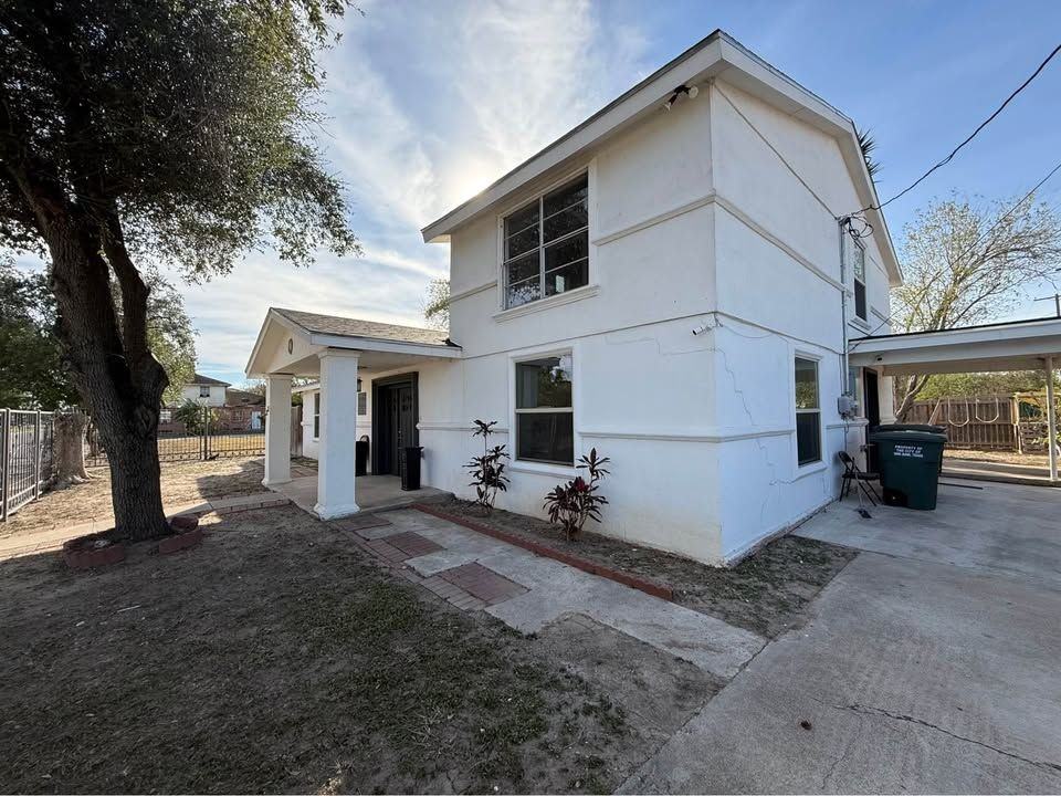 233 South Iowa Street - Photo 2 of 23