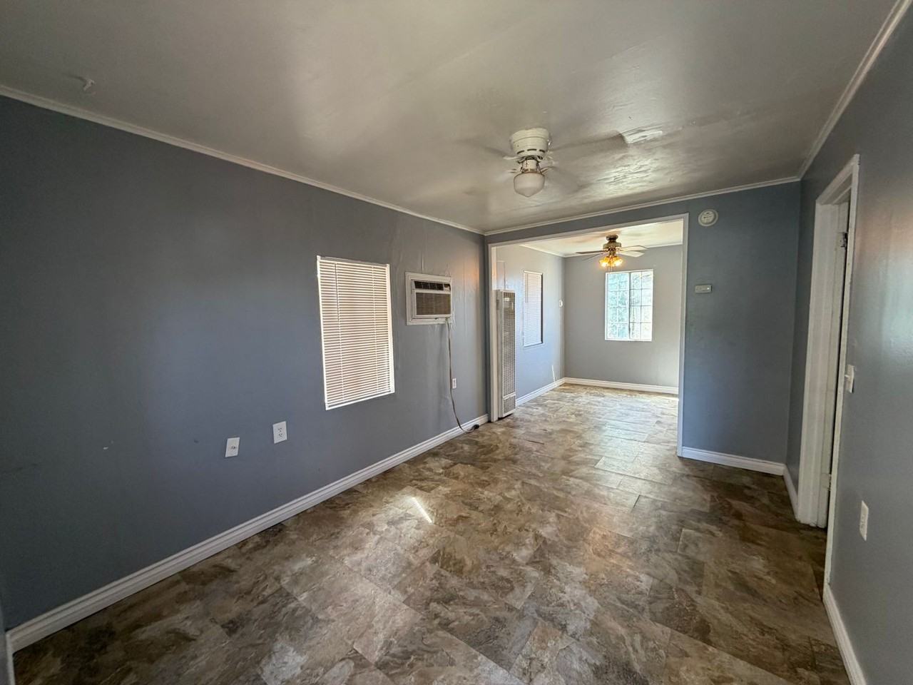 415 1/2 Arvin St - Photo 4 of 10