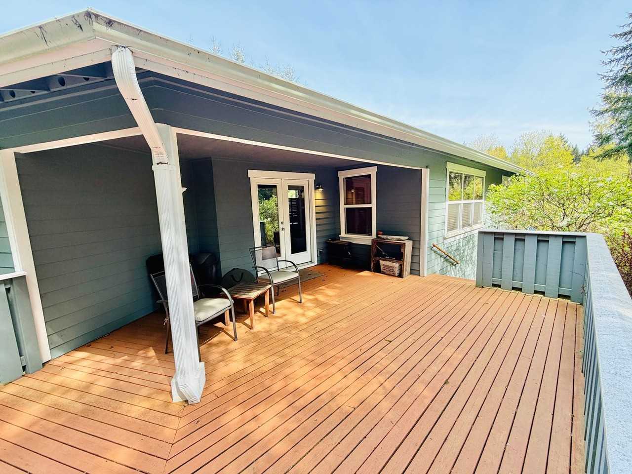 1574 Ne Park View Dr #3 - Photo 2 of 25