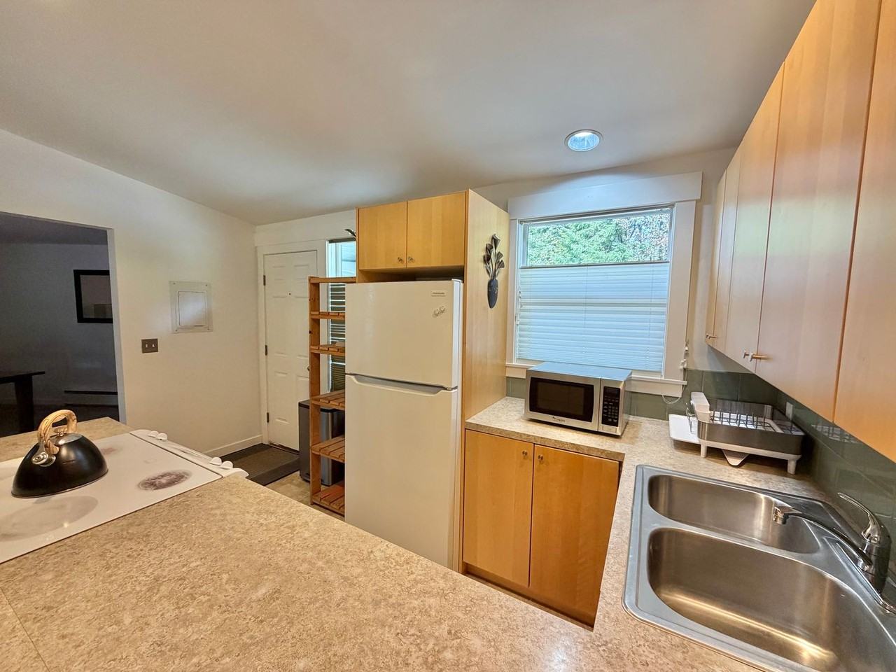 1574 Ne Park View Dr #3 - Photo 6 of 25