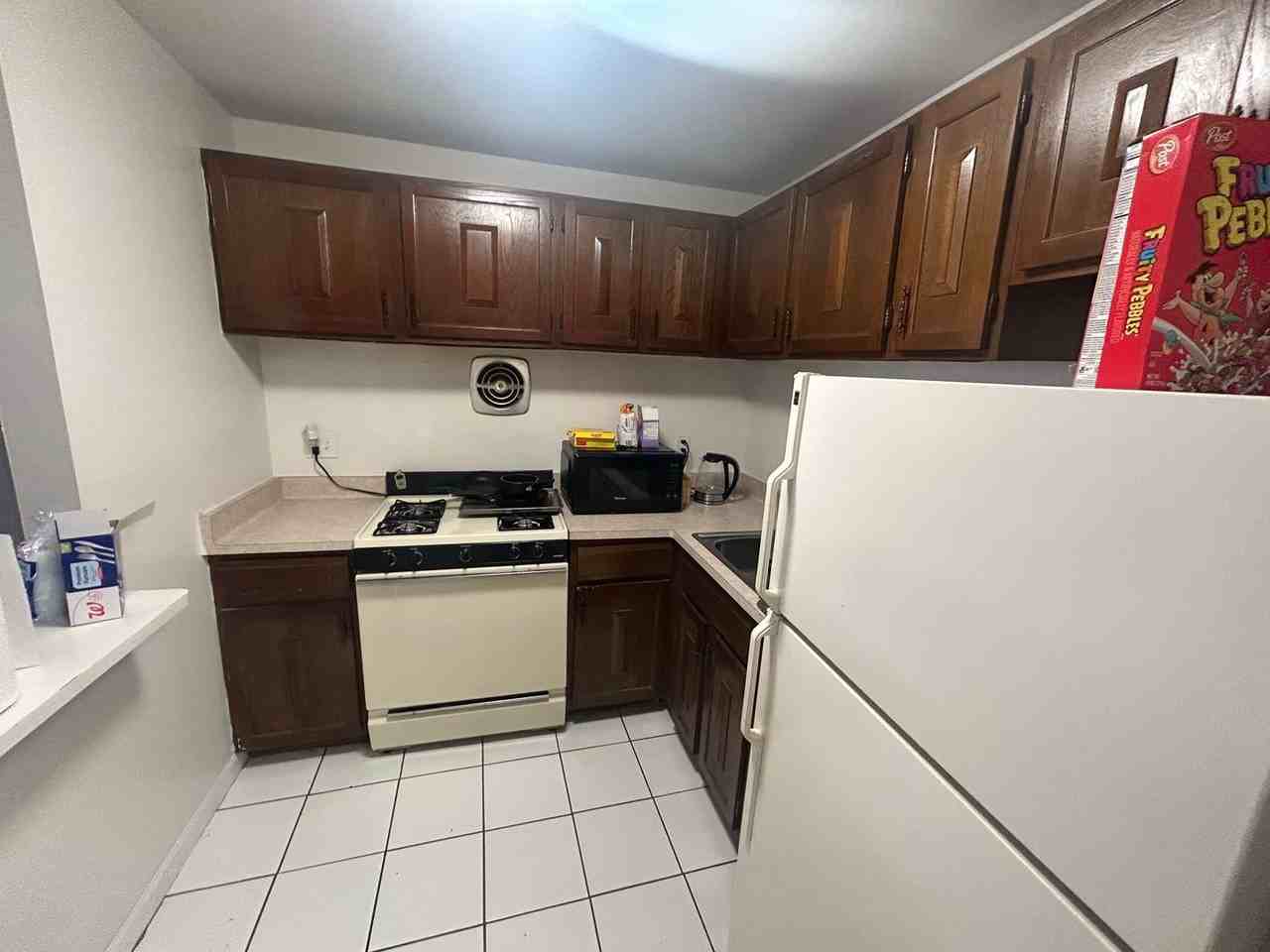 2636 S Logan Ave - Photo 2 of 9